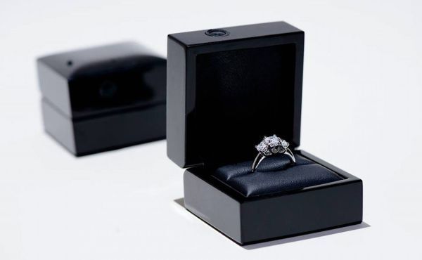 プロポーズの瞬間を撮影できる！指輪BOX『リングカム』がすごい♡にて紹介している画像