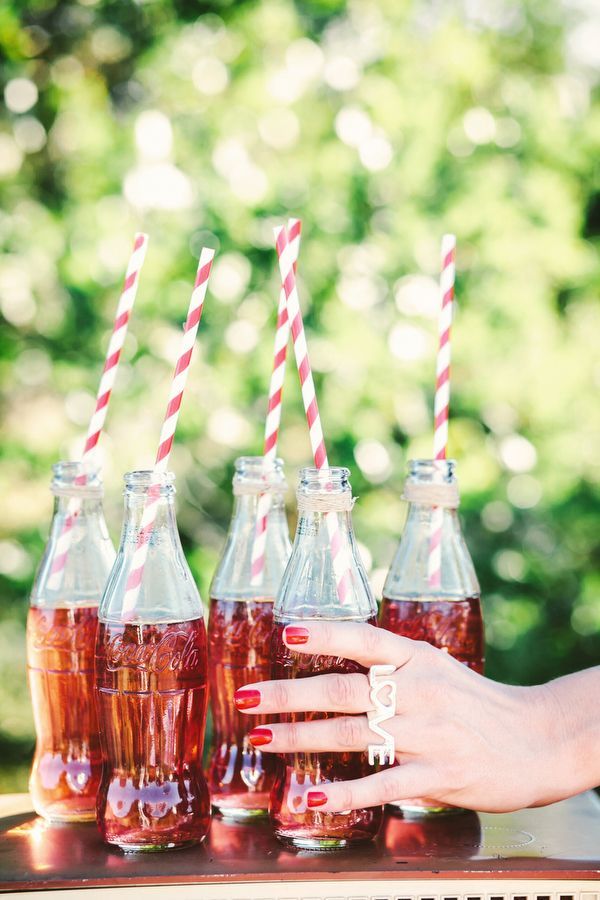 Cheers with the Bottle as It Is: Ideas for Decorating Bottles to Enhance Their Cuteness!にて紹介している画像