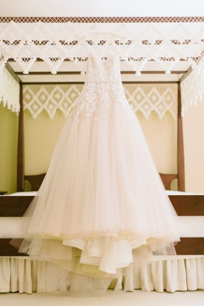 Photogenic! A Guide to Capturing Memorable Wedding Dress Photos ♡にて紹介している画像