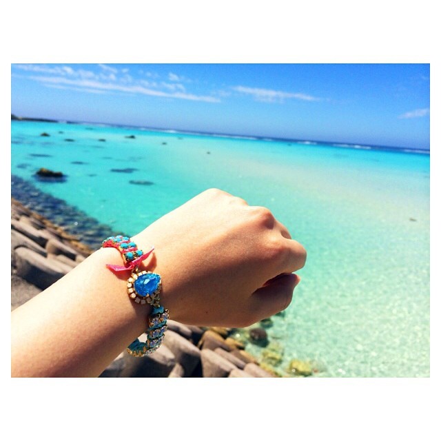 Sparkling Accessories: The Adorable Jewelry Friendship Bracelets from 'niita' ♡にて紹介している画像