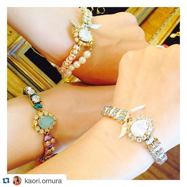 Sparkling Accessories: The Adorable Jewelry Friendship Bracelets from 'niita' ♡にて紹介している画像