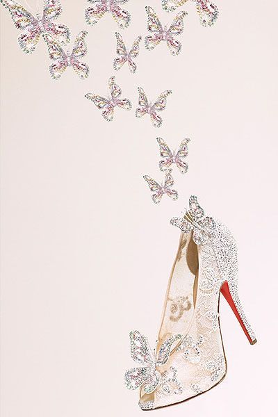 Three Coveted High-End Brands: Wearing the Best Bridal Shoes for Your Special Day ♡にて紹介している画像