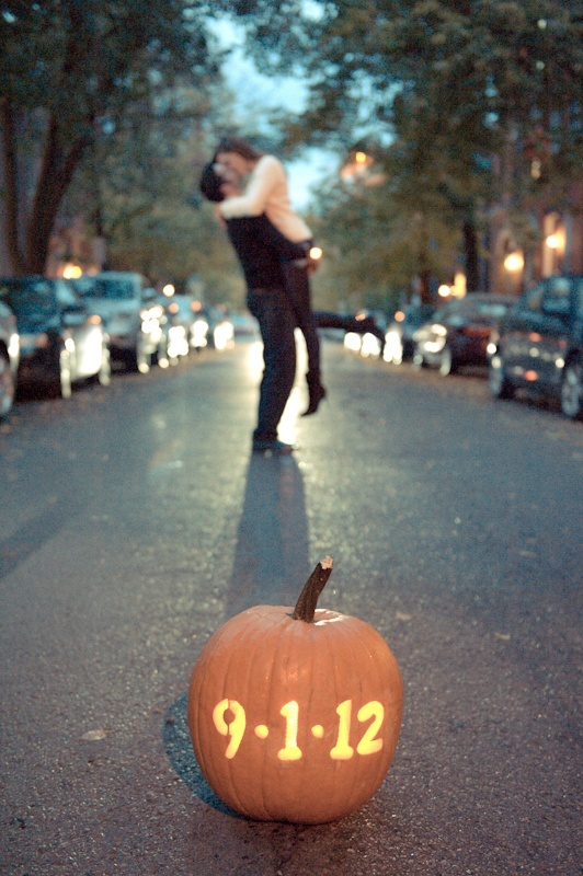 A Must-Capture During Halloween! A Collection of Wedding Photos Featuring Jack-o'-Lanterns♡にて紹介している画像