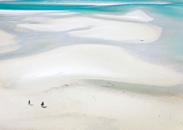 ビーチウェディングはここで決まり♡世界の素敵な海5選にて紹介している画像