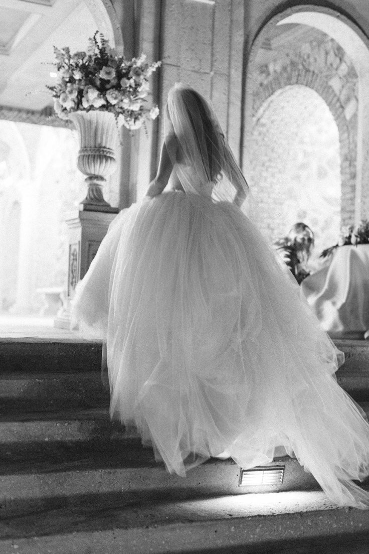 Eternal Bride Style: 3 Adorable Wedding Dress Brands with Princess Line Designs♡にて紹介している画像