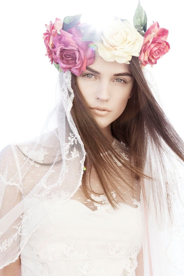 見てるだけできゅん♡たくさんお花をあしらったヘアスタイル♡にて紹介している画像