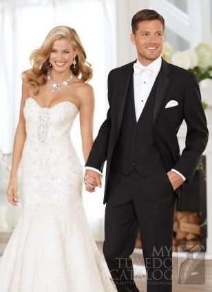 What Color Suits Your Boyfriend? A Collection of Stylish Groom Fashion Ideas ♡にて紹介している画像