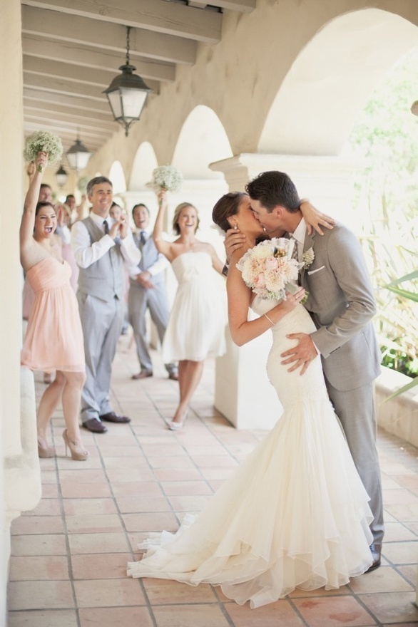 What Color Suits Your Boyfriend? A Collection of Stylish Groom Fashion Ideas ♡にて紹介している画像