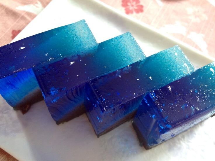 "Capturing the Tanabata Sky in Traditional Japanese Sweets: The Beautiful 'Amanogawa Yokan' by Shichijo Kanpundo!"にて紹介している画像