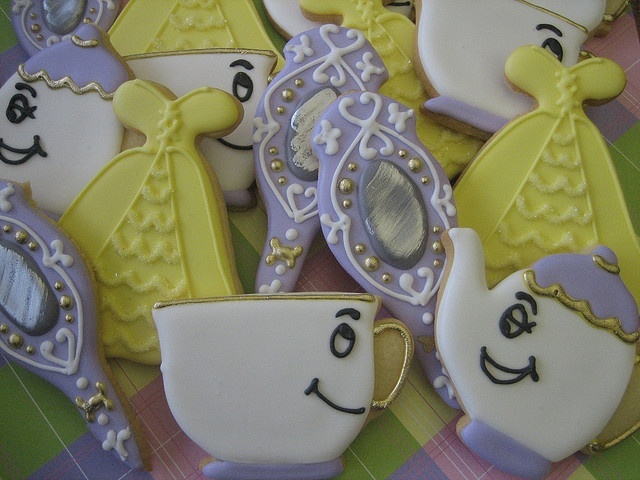 Introducing Princess-themed Weddings Inspired by Beauty and the Beast ♡にて紹介している画像