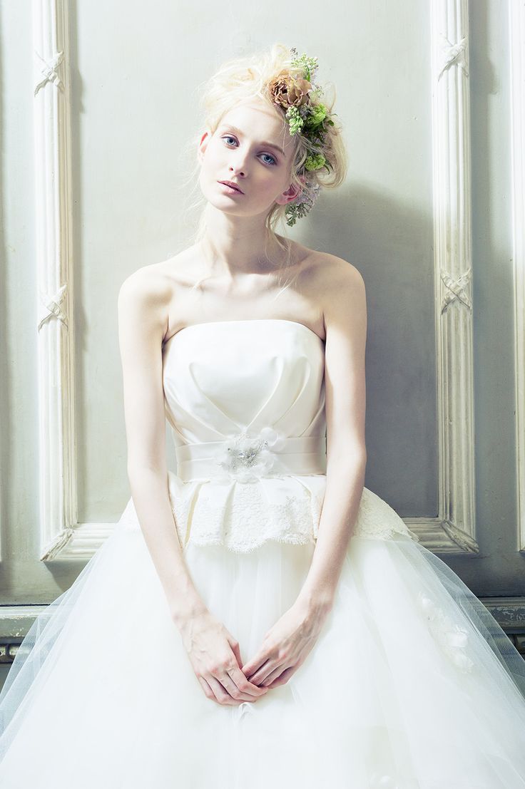 Discover the Perfect Dress: The Exquisite Dress Collection from the Trending Brand 'Anteliebe'!にて紹介している画像