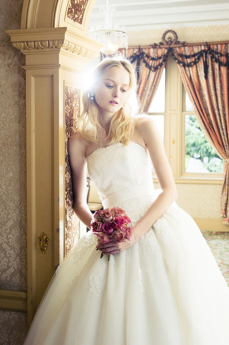 Discover the Perfect Dress: The Exquisite Dress Collection from the Trending Brand 'Anteliebe'!にて紹介している画像