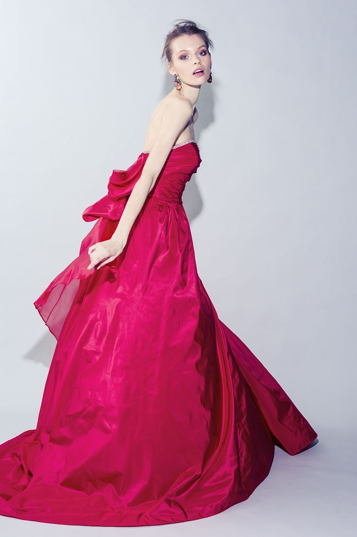 Discover the Perfect Dress: The Exquisite Dress Collection from the Trending Brand 'Anteliebe'!にて紹介している画像