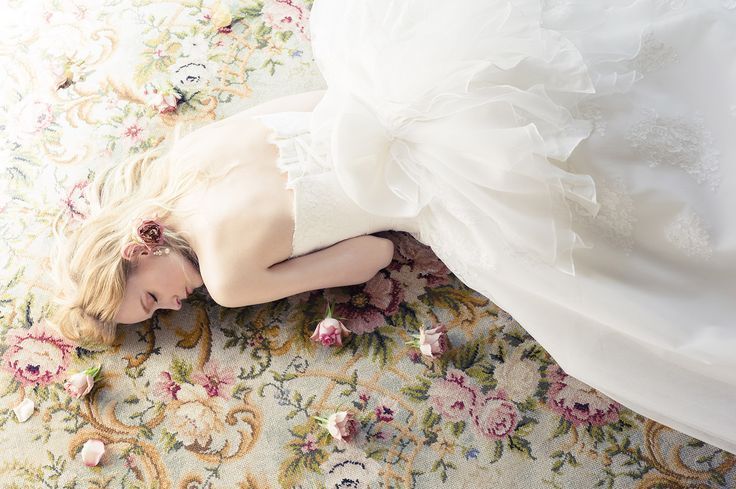 Discover the Perfect Dress: The Exquisite Dress Collection from the Trending Brand 'Anteliebe'!にて紹介している画像