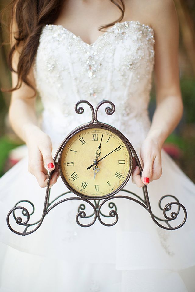 Introducing Princess-themed Weddings Inspired by Beauty and the Beast ♡にて紹介している画像