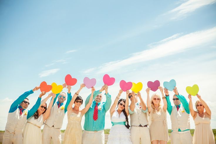 Capture Cherished Moments with Family and Guests: A Pose Catalog for Stunning Wedding Photosにて紹介している画像