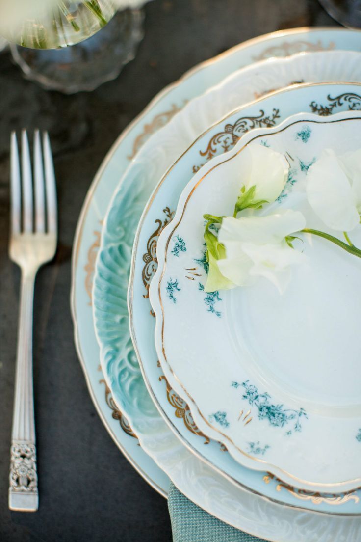 Gathering Exquisite Ceramic Tableware with Artistic and Gorgeous Patterns♡にて紹介している画像