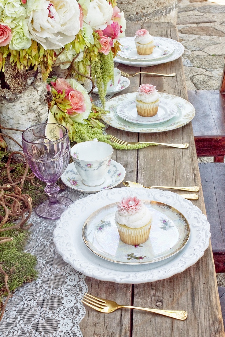 Gathering Exquisite Ceramic Tableware with Artistic and Gorgeous Patterns♡にて紹介している画像