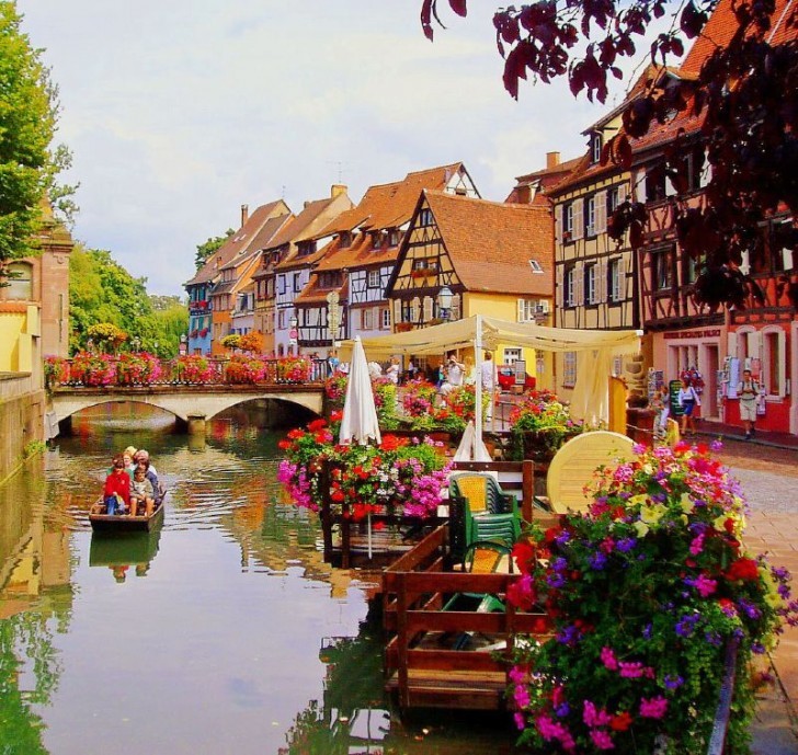 places where I want to be proposed to♡ 7 locations inspired by Disney movies!にて紹介している画像