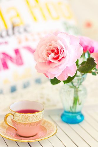 Let's Have a Lovely Tea Party with Adorable Antique-patterned Teacups ♡にて紹介している画像