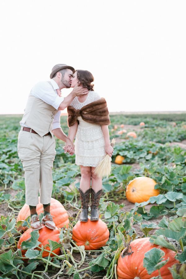 A Must-Capture During Halloween! A Collection of Wedding Photos Featuring Jack-o'-Lanterns♡にて紹介している画像