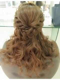 Step-by-Step Video Included! Adorably Cute 3 Types of Half-Up Hairstyles ♡にて紹介している画像