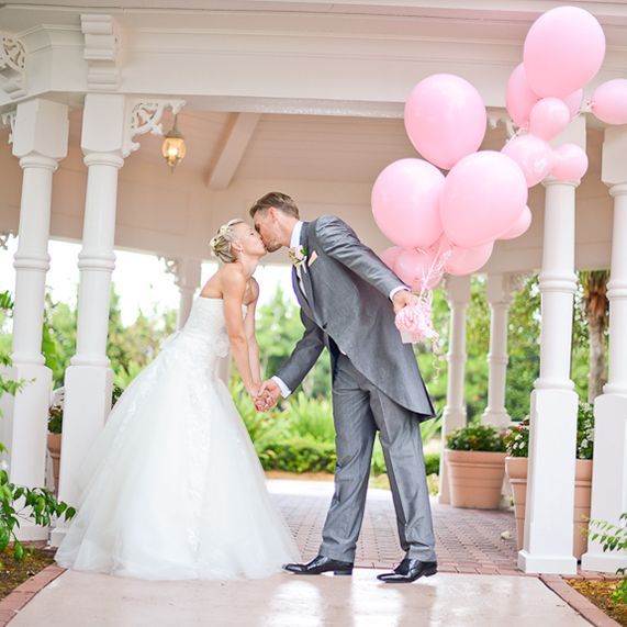 Step into the World of Movies: How to Capture Wedding Photos as a Disney Heroine! ❤️にて紹介している画像