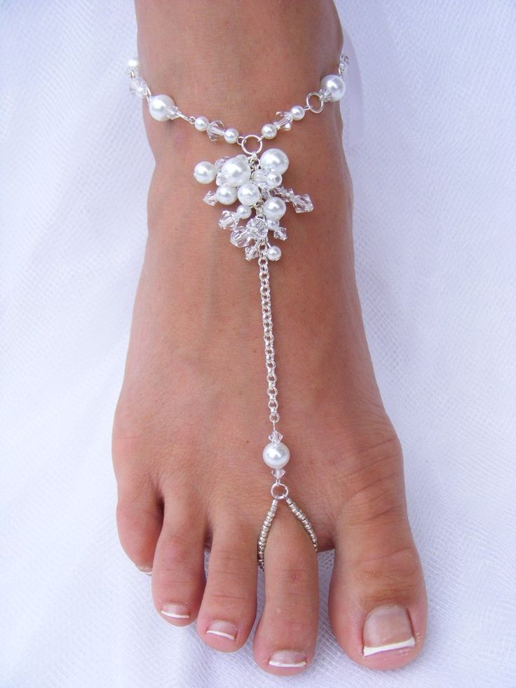 Cute Barefoot Accessories: A Perfect Collection of Foot Jewelry for Beach Weddings!にて紹介している画像