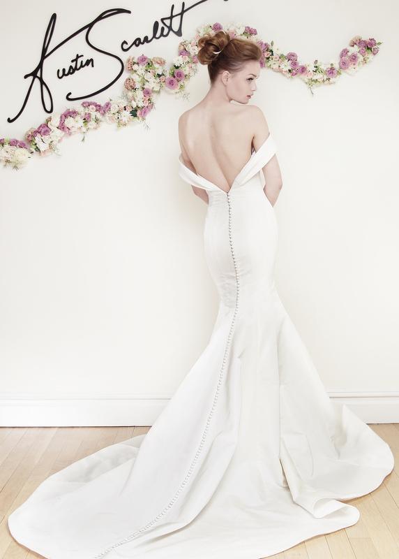 "Making Waves in Japan! The Stunning Dresses of NY Brand 'Austin Scarlett' ♡"にて紹介している画像