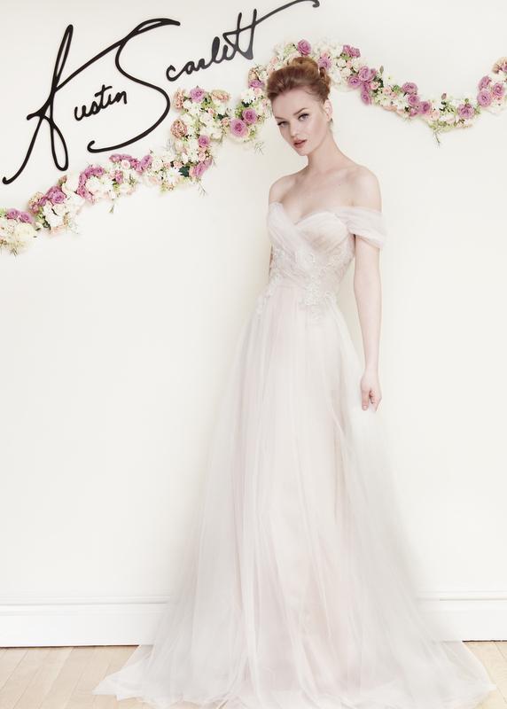 "Making Waves in Japan! The Stunning Dresses of NY Brand 'Austin Scarlett' ♡"にて紹介している画像