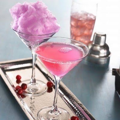 Adorably Fluffy Summer Drinks: Delight Your Guests with Cotton Candy Soda!にて紹介している画像