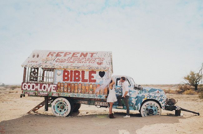 A Colorful and Adorable 'Salvation Mountain' Overflowing with Love: A Place I Want to Visit!にて紹介している画像