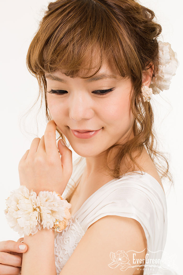 "Creating My One-of-a-Kind Custom Dress for an Ever Green Wedding♡"にて紹介している画像