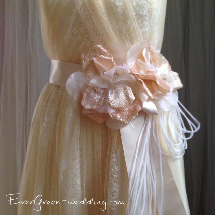 "Creating My One-of-a-Kind Custom Dress for an Ever Green Wedding♡"にて紹介している画像