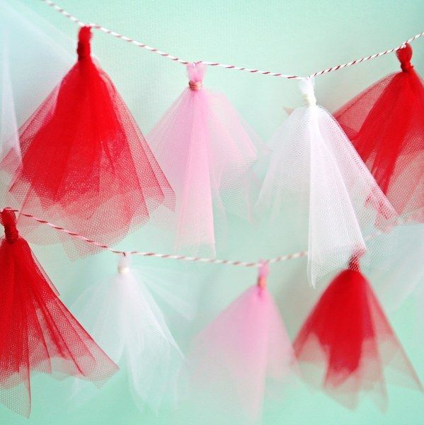 "DIY Delight: A Complete Guide to Creating and Styling 'Tassels' for Your Wedding Decorations*"にて紹介している画像