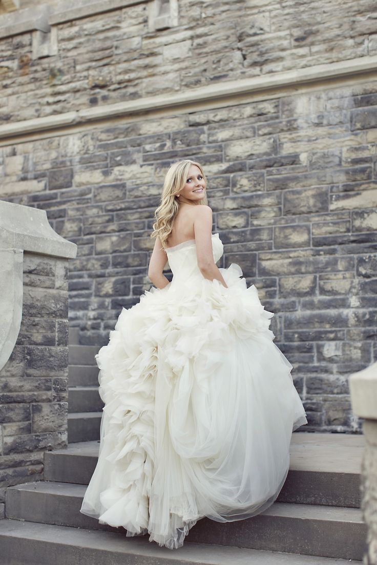 大人気ブランド♡『vera wang』の可愛いすぎる人気ドレス３選＊にて紹介している画像