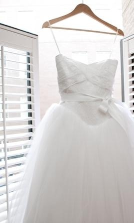 So Adorably Cute! The Allure of Vera Wang's Popular No. 1 Dress 'Ballerina' ♡にて紹介している画像
