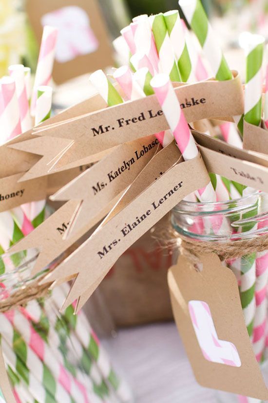 Cute Name Card Collection: Adorable Ideas to Use at Your Party!にて紹介している画像