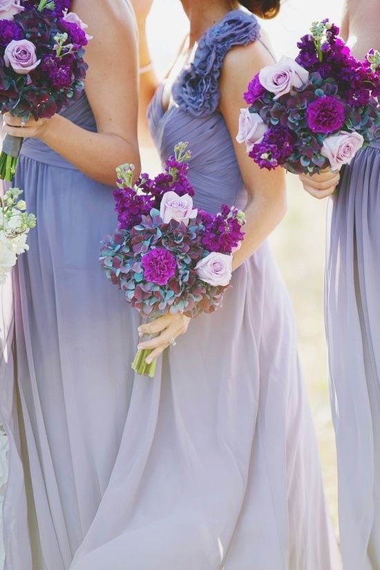 Adorably Soft♡ A Collection of Lavender-Colored Bridesmaid Dressesにて紹介している画像