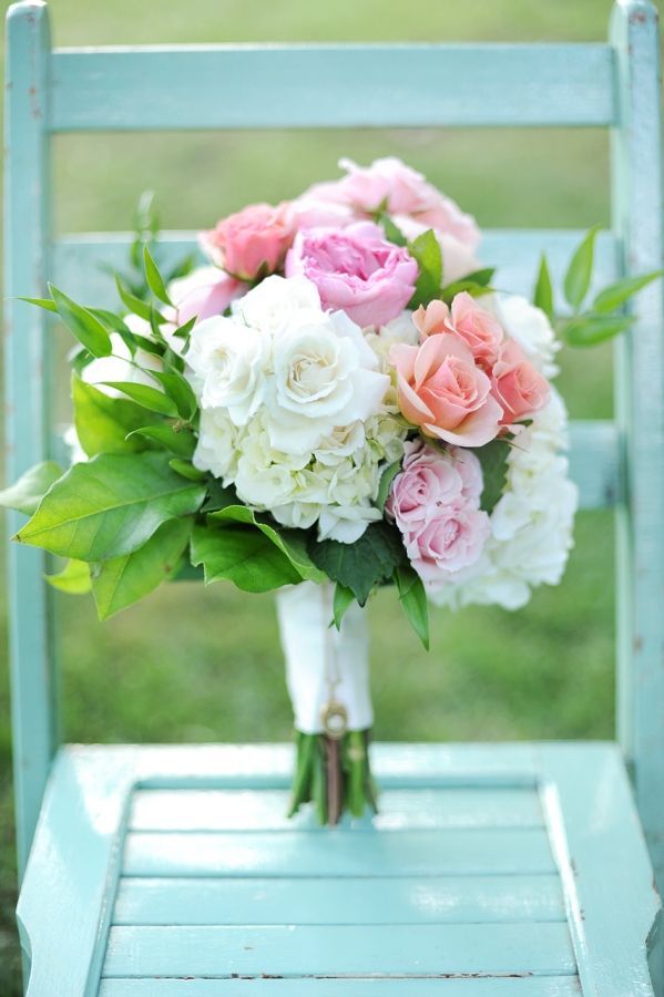 What Color Bouquet Will You Choose? Introducing Adorable Bouquets by Color! ♡にて紹介している画像