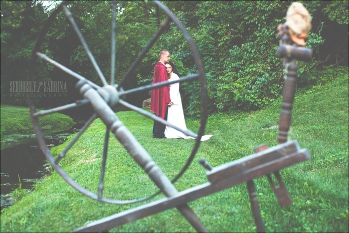 プリンセスオーロラが素敵♡眠れる森の美女をモチーフにしたweddingアイデアをあつめましたにて紹介している画像