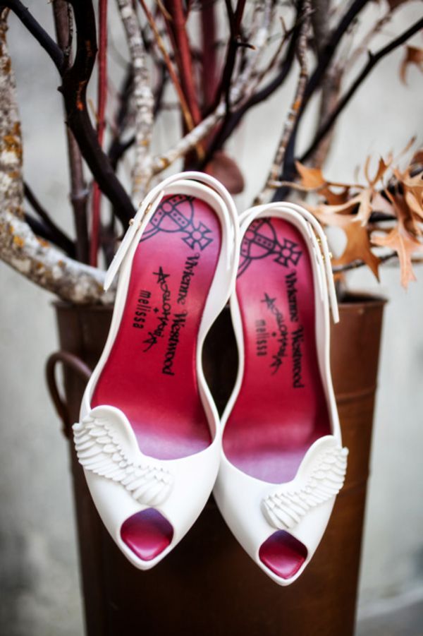 A Dream for International Celebrities! The Gorgeous Wedding Dresses by Vivienne Westwood ♡にて紹介している画像