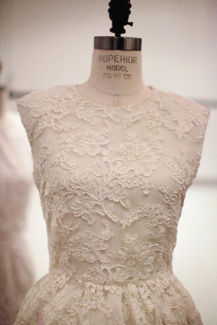 アシュリー・シンプソンも選んだ♡『ホートン・ブライド』のウェデングドレスは凛として美しい＊にて紹介している画像