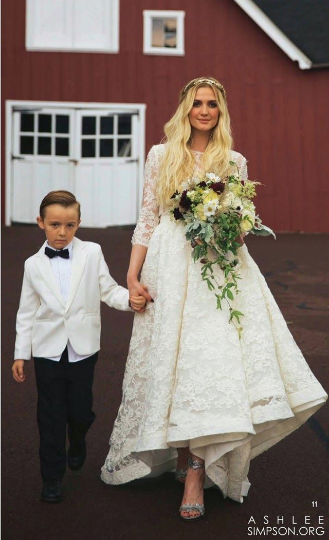 アシュリー・シンプソンも選んだ♡『ホートン・ブライド』のウェデングドレスは凛として美しい＊にて紹介している画像