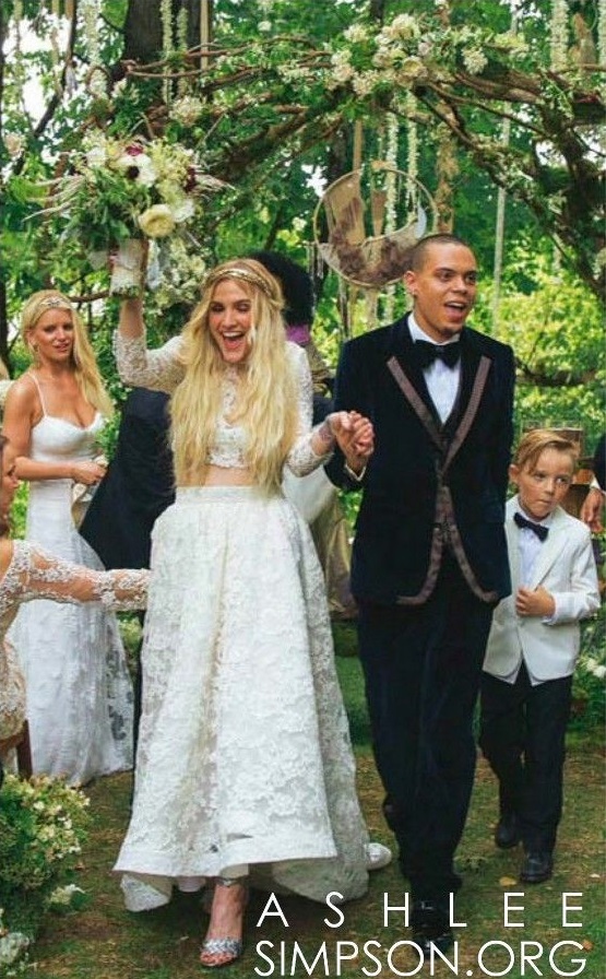 アシュリー・シンプソンも選んだ♡『ホートン・ブライド』のウェデングドレスは凛として美しい＊にて紹介している画像