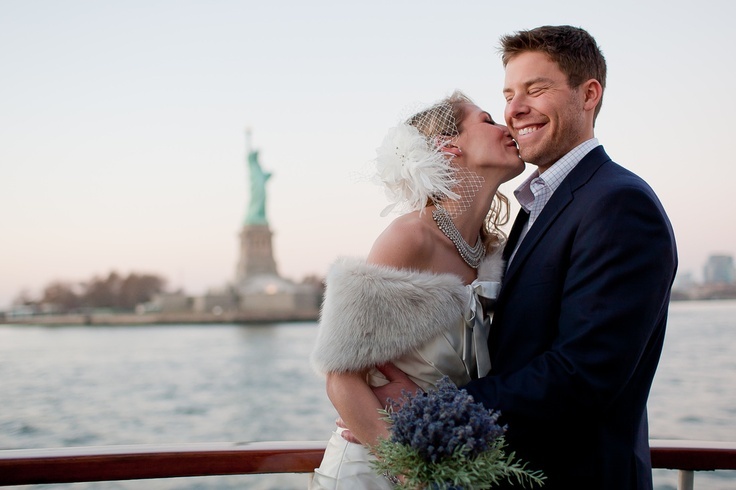 Romantic Destinations Around the World Where You'd Love to Be Proposed to with Your Partner ♡にて紹介している画像