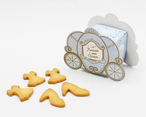 "Now Open in Omotesando! Choose Petite Gifts at 'Princess One Spoon,' the Store for Princesses♡"にて紹介している画像