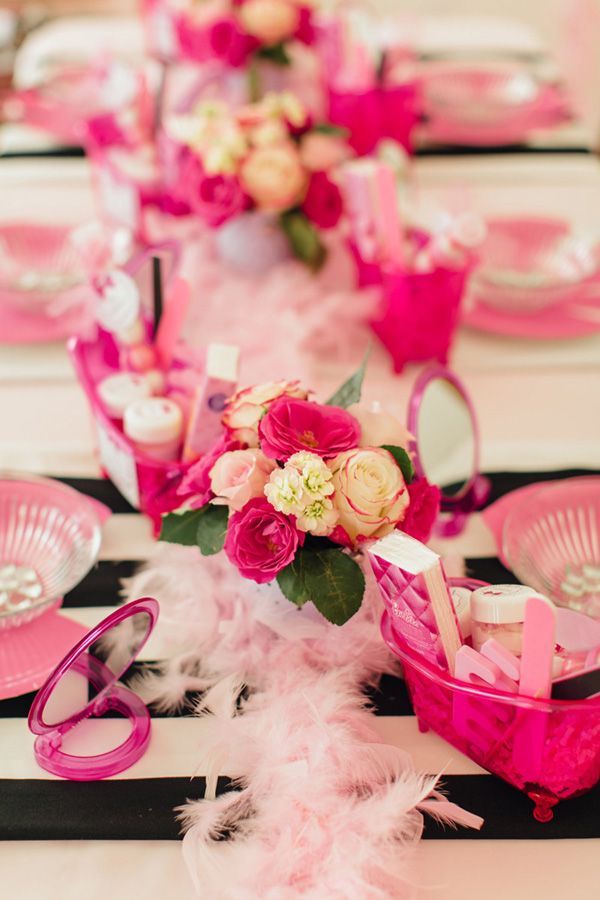 A Dream Come True for Girls Around the World! A Barbie-Themed Sweet Wedding that embodies Every Girl's Ideal♡にて紹介している画像