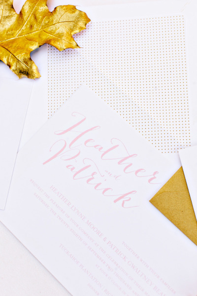 Introducing a Romantic Wedding Held in a Lush Green Forest Park ♡にて紹介している画像