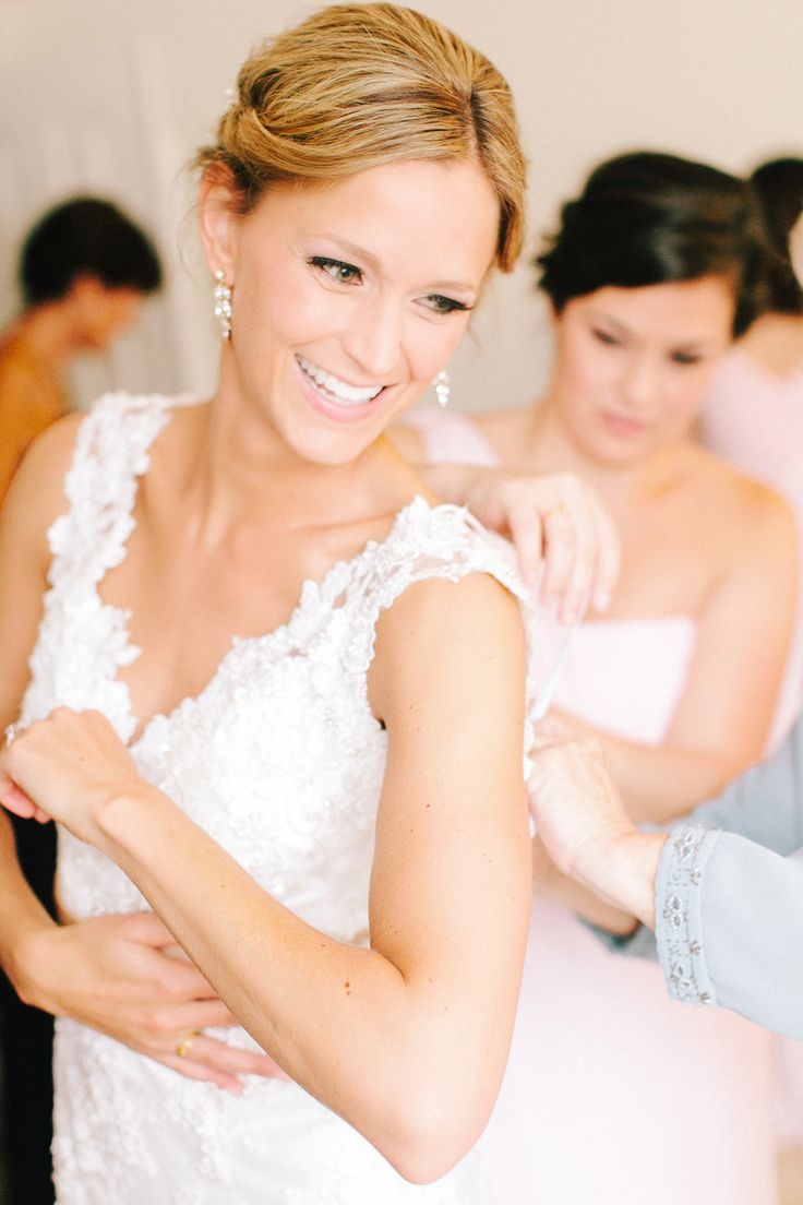 Introducing a Romantic Wedding Held in a Lush Green Forest Park ♡にて紹介している画像